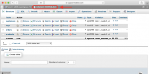 Facendo clic sul nome del database in phpMyAdmin si accede alla vista struttura per il database.